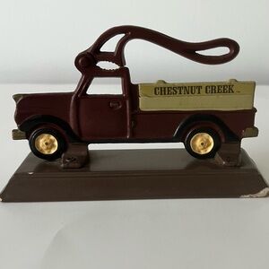 Chestnut Creek nutcracker Truck